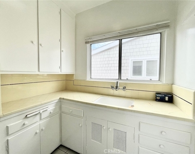 364 Cliff Drive - Photo Thumbnail 7
