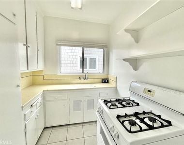 364 Cliff Drive - Photo Thumbnail 6