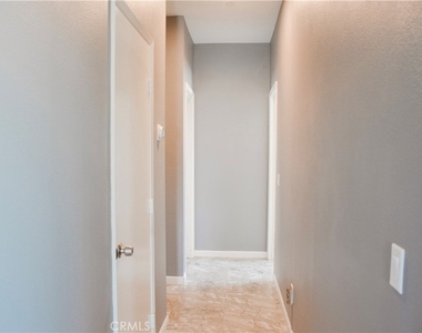 1381 Soledad - Photo Thumbnail 13