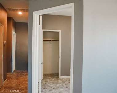 1381 Soledad - Photo Thumbnail 10