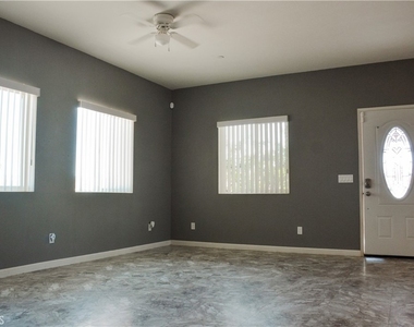 1381 Soledad - Photo Thumbnail 4