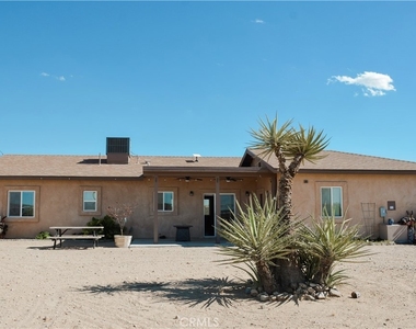 1381 Soledad - Photo Thumbnail 39