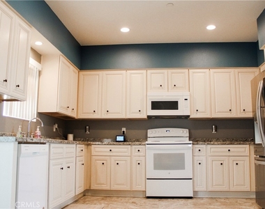 1381 Soledad - Photo Thumbnail 8