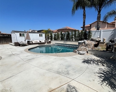 28212 Cranberry - Photo Thumbnail 19