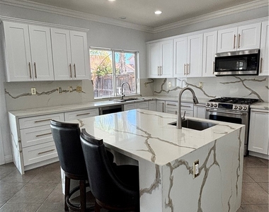 28212 Cranberry - Photo Thumbnail 13