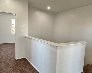 28212 Cranberry - Photo Thumbnail 24