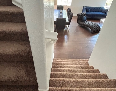 28212 Cranberry - Photo Thumbnail 21