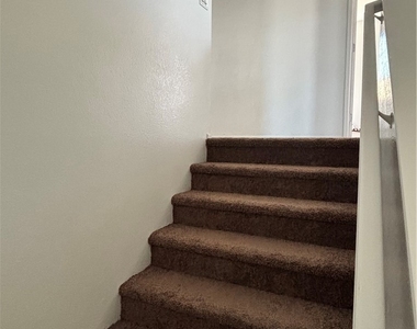 28212 Cranberry - Photo Thumbnail 23