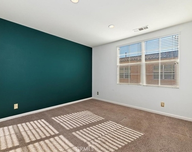 4433 Owens - Photo Thumbnail 28