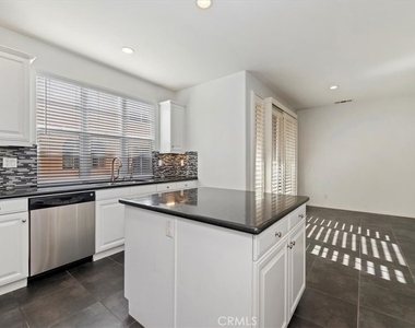 4433 Owens - Photo Thumbnail 16