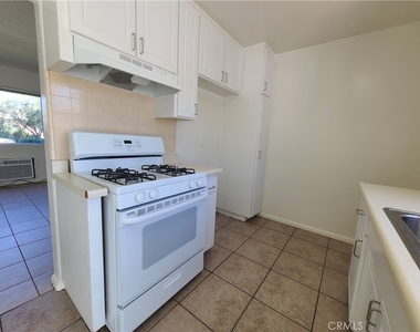 1304 E Central Avenue - Photo Thumbnail 11