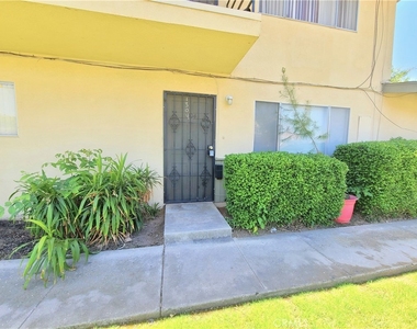 1304 E Central Avenue - Photo Thumbnail 1