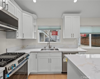 2135 Canyon - Photo Thumbnail 2