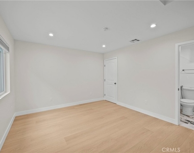 2135 Canyon - Photo Thumbnail 9