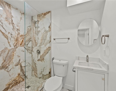 2135 Canyon - Photo Thumbnail 10