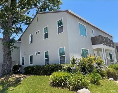1206 E Harvard Street - Photo Thumbnail 11
