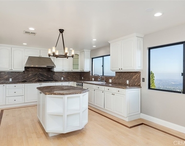 5660 Pine Cone Road - Photo Thumbnail 11