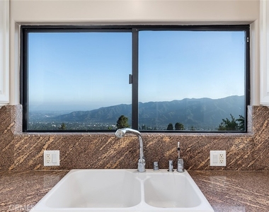5660 Pine Cone Road - Photo Thumbnail 12