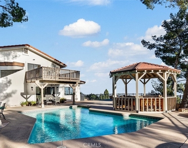 5660 Pine Cone Road - Photo Thumbnail 3