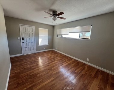 18530 Eucalyptus Street - Photo Thumbnail 23