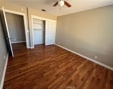 18530 Eucalyptus Street - Photo Thumbnail 21