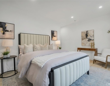 2117 W Clark Avenue - Photo Thumbnail 15