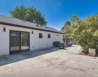 2117 W Clark Avenue - Photo Thumbnail 21