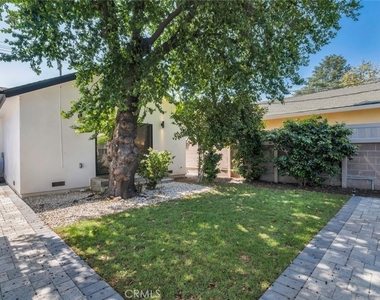 2115 W Clark Avenue - Photo Thumbnail 27