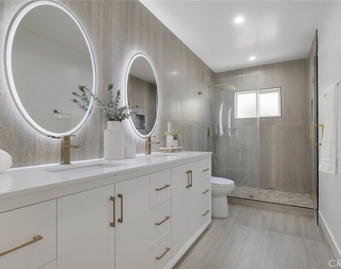 2115 W Clark Avenue - Photo Thumbnail 25