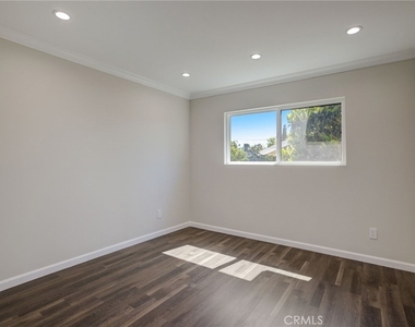 10920 Garden Grove - Photo Thumbnail 26
