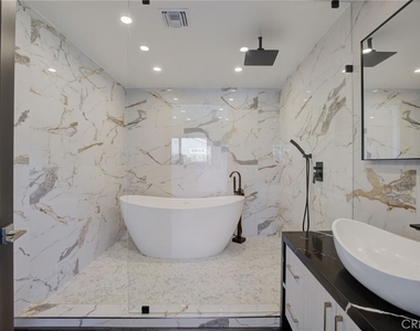 10920 Garden Grove - Photo Thumbnail 21