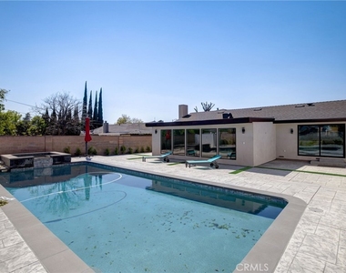 10920 Garden Grove - Photo Thumbnail 3