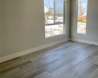 118 S Ave 63 - Photo Thumbnail 10