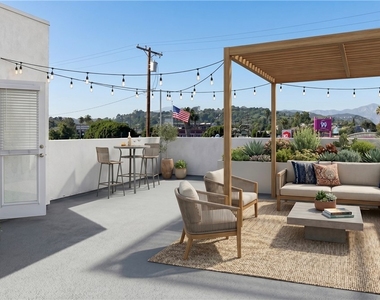 118 S Ave 63 - Photo Thumbnail 1