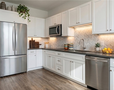 118 S Ave 63 - Photo Thumbnail 3