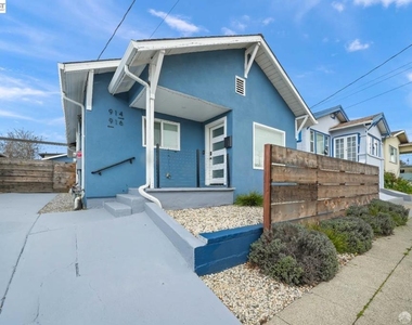 914 44th Street - Photo Thumbnail 16