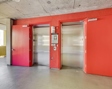 311 Oak St - Photo Thumbnail 12