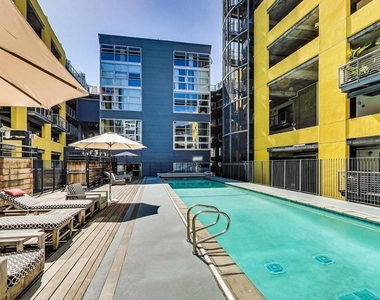 311 Oak St - Photo Thumbnail 22