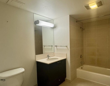 311 Oak St - Photo Thumbnail 9