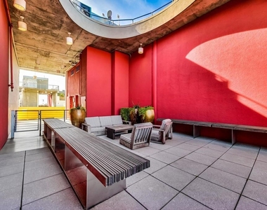 311 Oak St - Photo Thumbnail 13