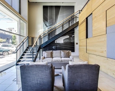 311 Oak St - Photo Thumbnail 11