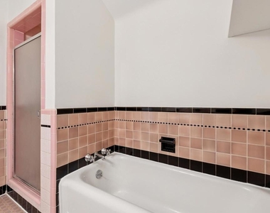 111 Windsor - Photo Thumbnail 27