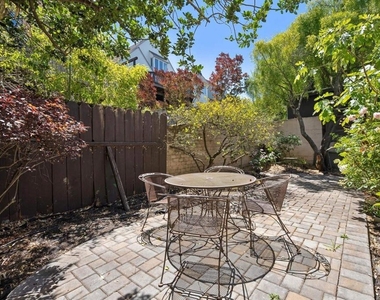 111 Windsor - Photo Thumbnail 37