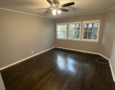 1366 S Beverly Glen Boulevard - Photo Thumbnail 8