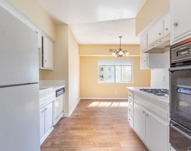 1677 Westholme Avenue - Photo Thumbnail 1