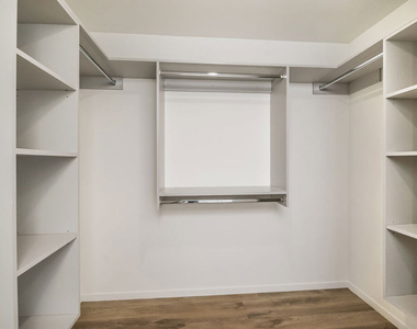 521 N Gramercy Place - Photo Thumbnail 8