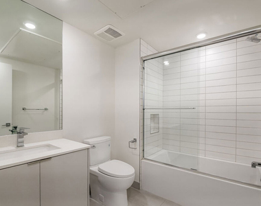 521 N Gramercy Place - Photo Thumbnail 5