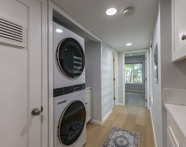 400 N Louise Street - Photo Thumbnail 23
