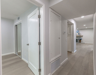 400 N Louise Street - Photo Thumbnail 19