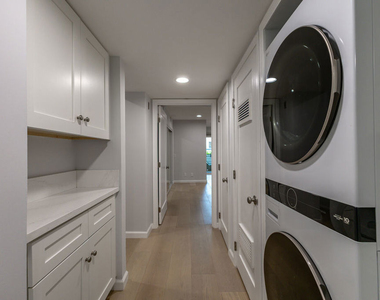 400 N Louise Street - Photo Thumbnail 24